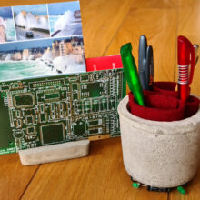 Briefhalter mit Elektronik – Bild 2