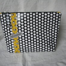 Kosmetiktasche Mittel "BieneMaya"