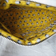 Kosmetiktasche Mittel "BieneMaya" – Bild 3