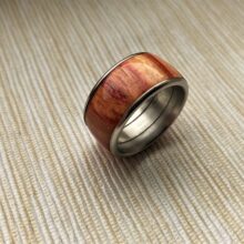 Uwe Witte Finger-Ring Edelstahl Holz