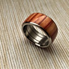 Uwe Witte Finger-Ring Edelstahl Holz